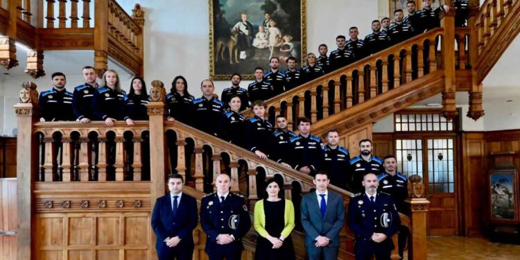 Nuevos agentes para la policía local de Santander