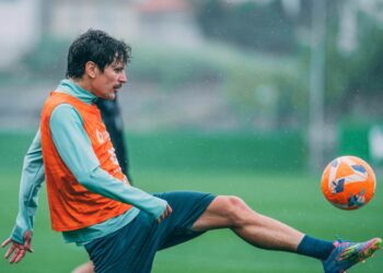 Racing se prepara para el playoff con mentalidad positiva