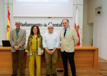 Parlamento acoge jornada sobre regionalismo y arte