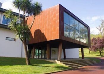 Exposición “En_piezas” de Marina ÓÁZ en Medio Cudeyo