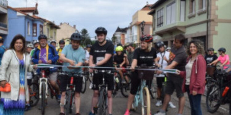 Marcha popular en bicicleta