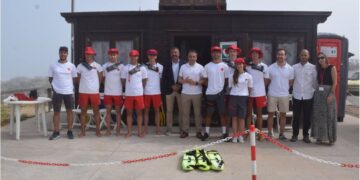 Socorristas de Cruz Roja en playas de Piélagos