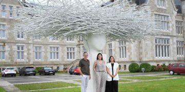 En Santander xposición de esculturas monumentales de Manolo Valdés