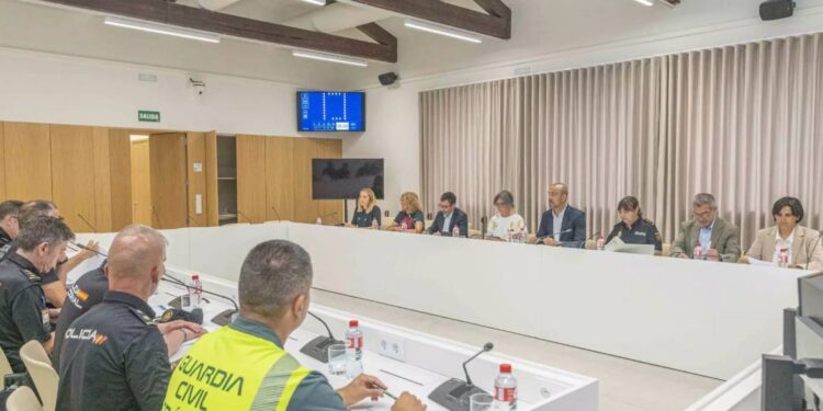 Reunión sobre seguridad en Torrelavega