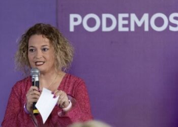 Lobo bajo recurso constitucional tras nueva ley estatal