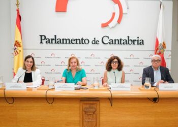 Parlamento inaugura curso sobre sistemas regionales