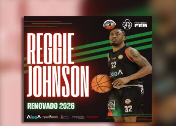 Reggie Johnson renueva