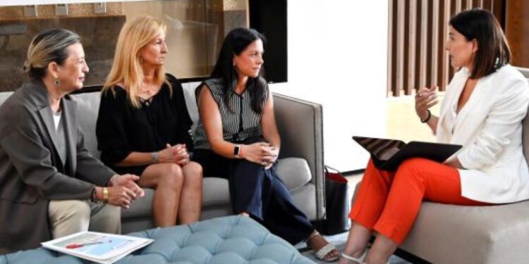 Reunión ATA apoyo a emprendedores locales