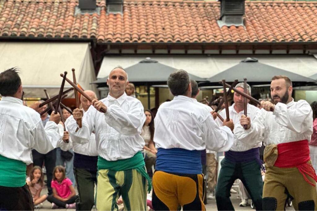 Folklore y música en Unquera