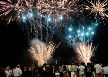 Fuegos artificiales de la víspera de Santiago