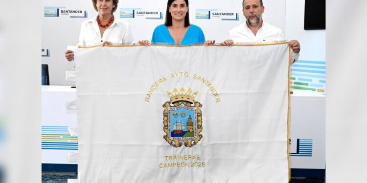 Bandera Ayuntamiento de Santander de Traineras en la Bahía
