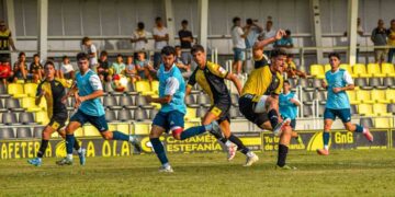 El CD Laredo empata 1-1