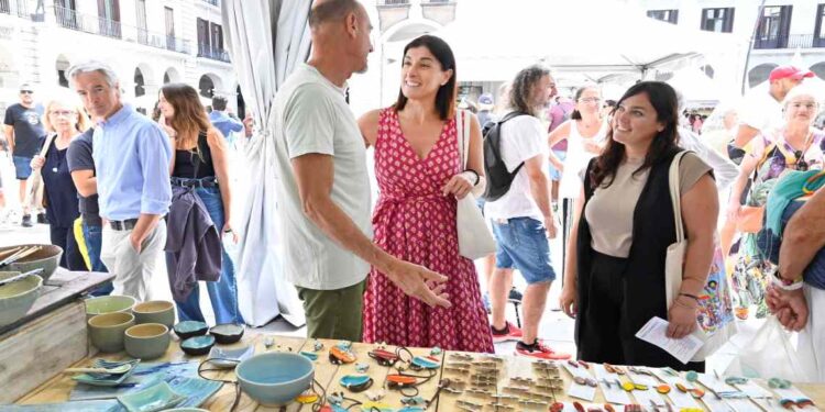 Inauguración Feria de Artesanía 2025
