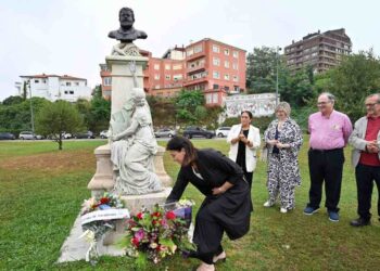 Homenaje Augusto González de Linares