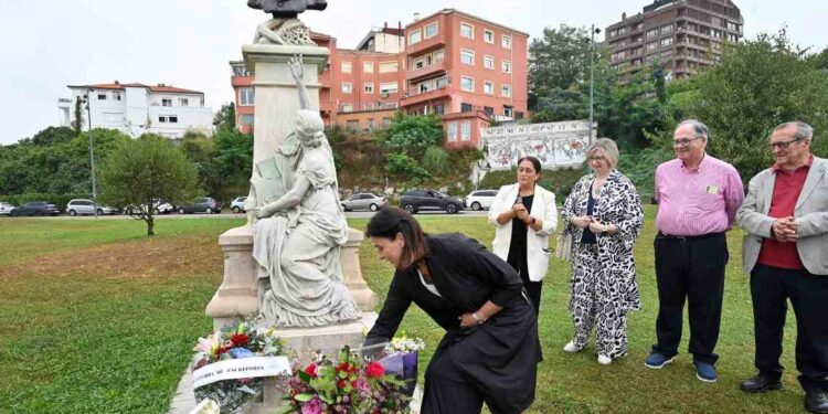 Homenaje Augusto González de Linares