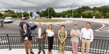 Inauguración del nuevo punto limpio y glorieta en Noja.
