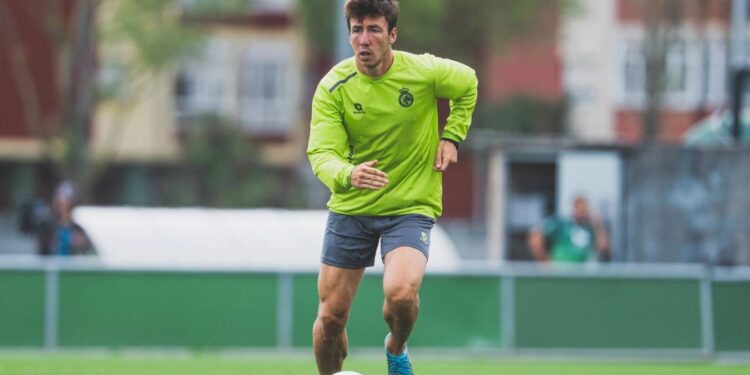 Saúl finaliza etapa como jugador del Real Racing Club