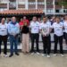entrega los trofeos de bolo palma.