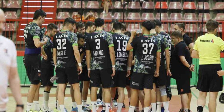 Elverum Handball derrota al Bathco BM Torrelavega