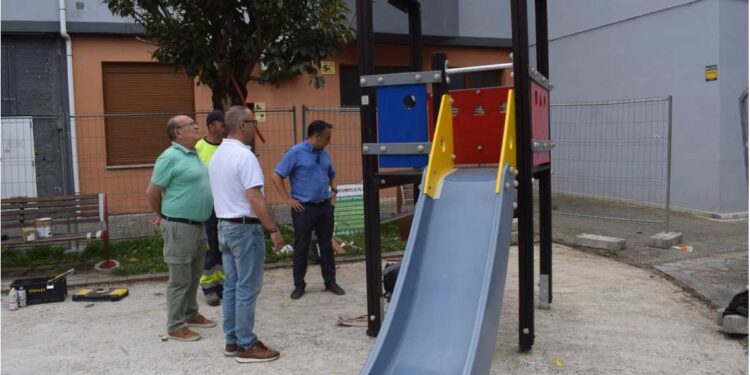 Mejora del parque infantil de Arce en Piélagos