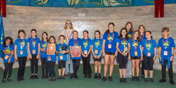 óvenes de BST Danza celebran su éxito en el Dance World Cup