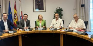 Reunión mesa del Parlamento de Cantabria