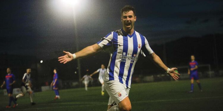 Remontada de la RS Gimnástica ante el CD Revilla