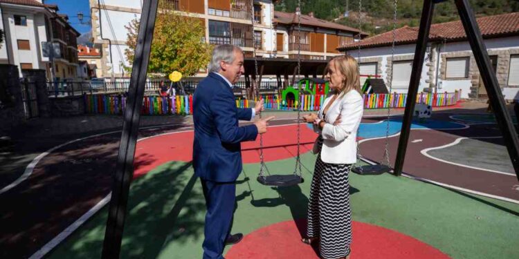Parque infantil Potes