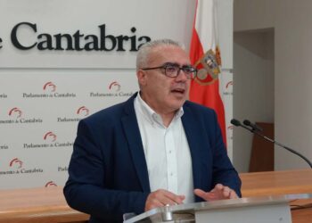 Retraso trenes en Cantabria