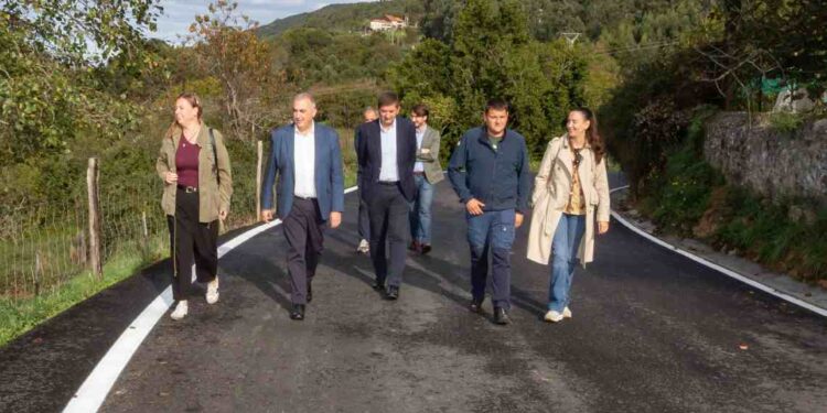 Media inaugura varias actuaciones en Ampuero