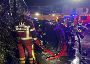 Accidente de coche en Cabezon de la Sal