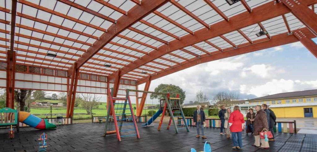 CEIP Aguanaz Cubierta parque infantil