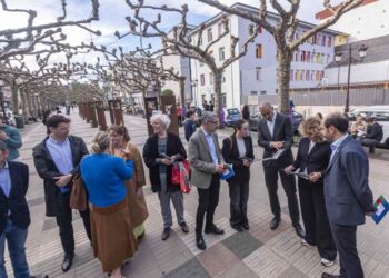 Exposición con paneles sobre Europa en Torrelavega