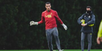 El portero del Racing Andreev