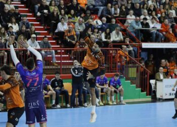 Bathco BM Torrelavega recibe al Barça