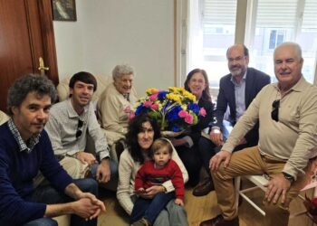 Homenaje a la vecina Cándida Mazón
