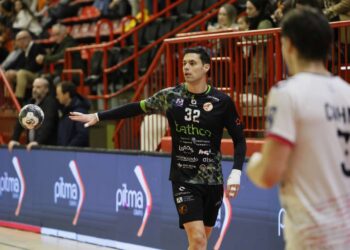 Bathco BM Torrelavega se impone al Pau Billère