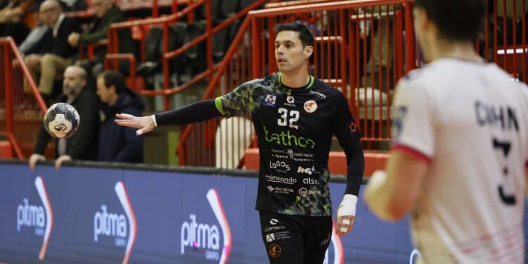 Bathco BM Torrelavega se impone al Pau Billère