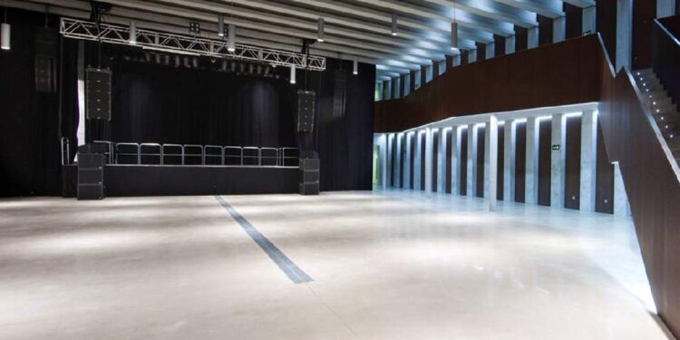 Vista interior de Escenario Santander