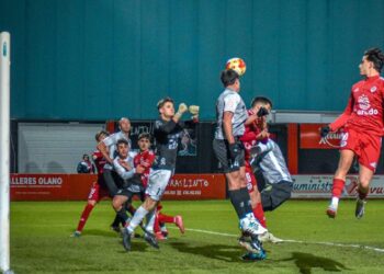 El CD Laredo gana y entra en los puestos de Playoff