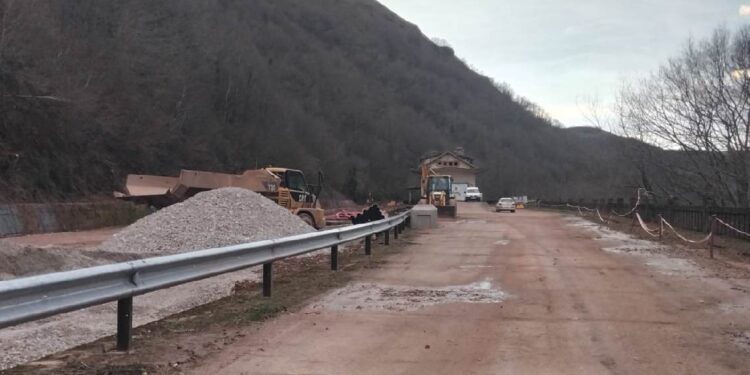 Acceso y entorno del proyecto de La Engaña