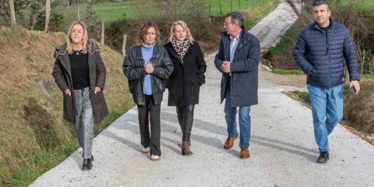 Mejora de infraestructuras agrarias en un camino rural de Esles