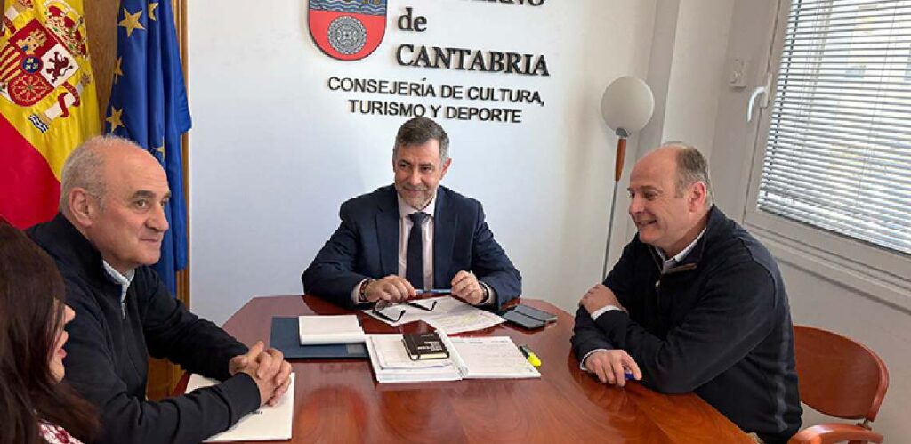 Reunion alcalde de Voto para analizar los proyectos del ayuntamiento
