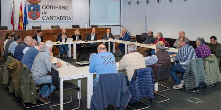 Reunion consejo de caza Emergencia cinegética por jabalí