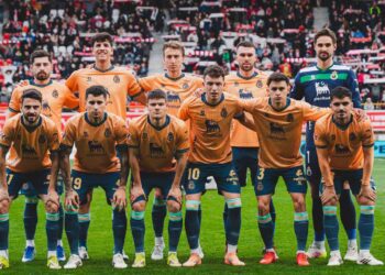 Once inicial del Racing ante la cultural Leonesa