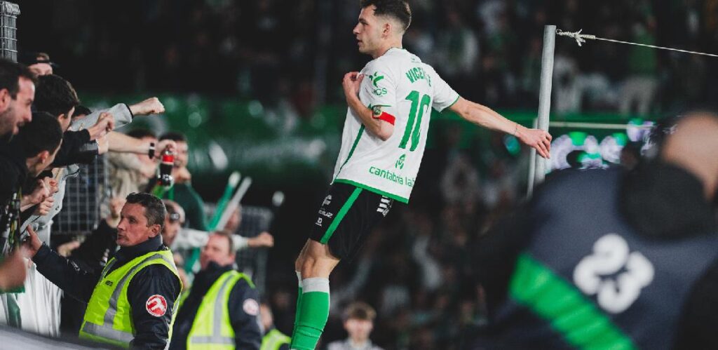 Iñigo Vicente Jugador del Racing