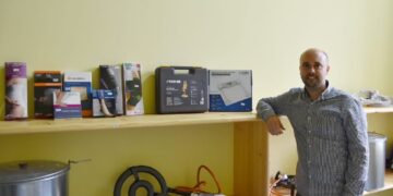 Israel Ruiz Salmón, presenta la objetoteca de Riotuerto