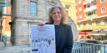 Torrelavega en Femenino recorre la ciudad