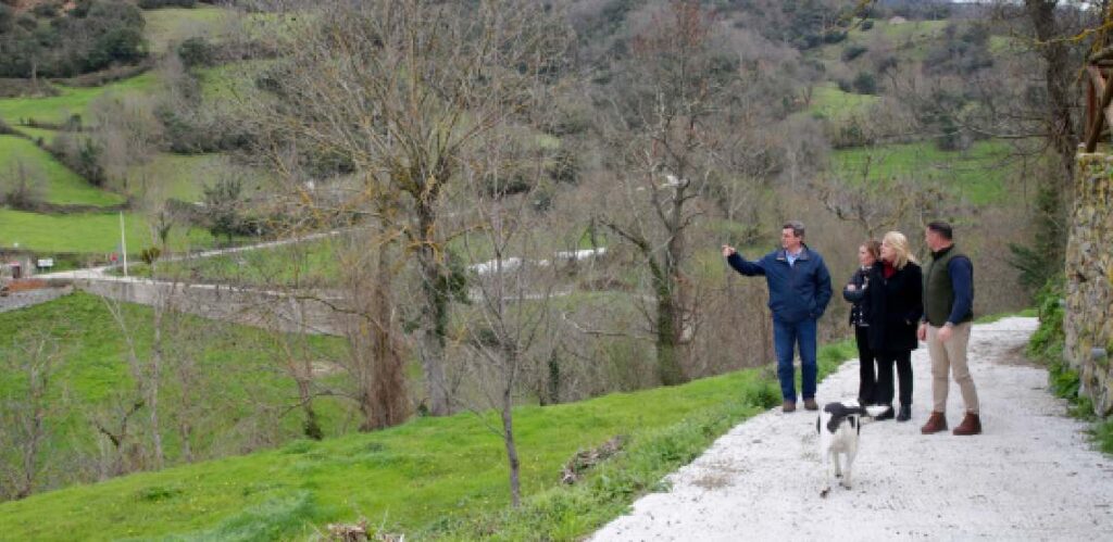 Visita consejera susinos a  Pesaguero