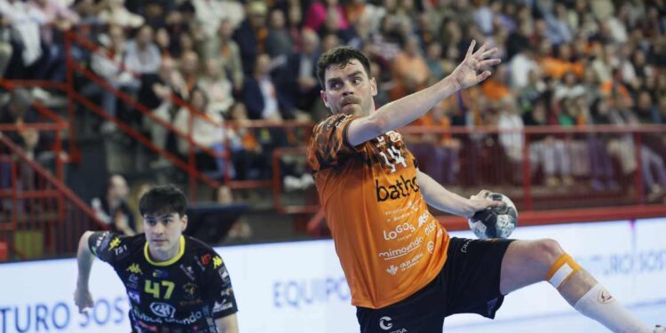 renovación de Javi Muñoz con el Bathco BM Torrelavega